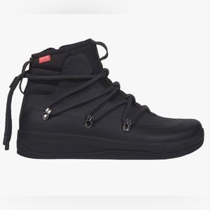 Skye Footwear Sneaker Boot The Stnley Unisex 9.5 Women 7 Men MSRP$190